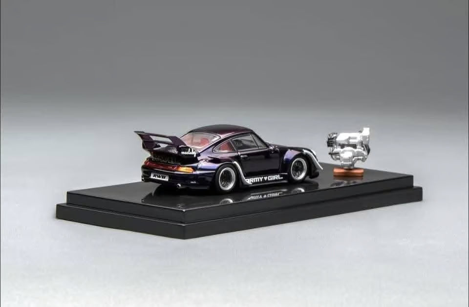 MOTORHELIX 1/64 RWB 993 ARMY GIRL WITH ENGINE M62205
