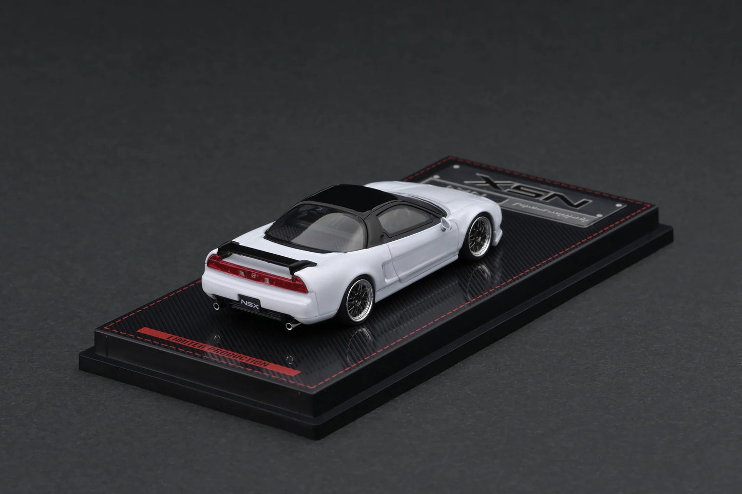 IGNITION MODEL 1/64 IG 1941 Honda NSX (NA1) Pearl White