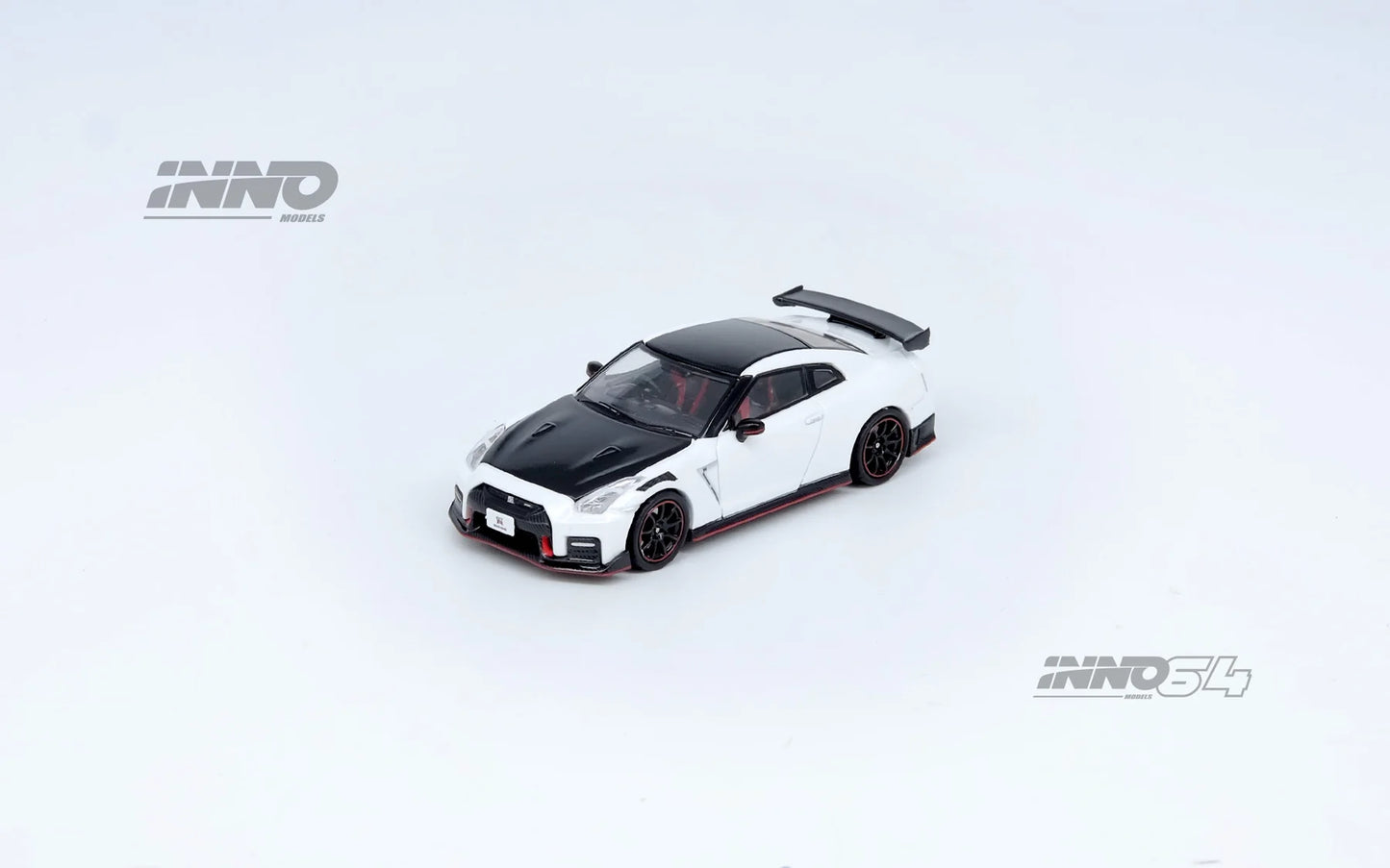 INNO 64 1/64 NISSAN GT-R (R35) NISMO White