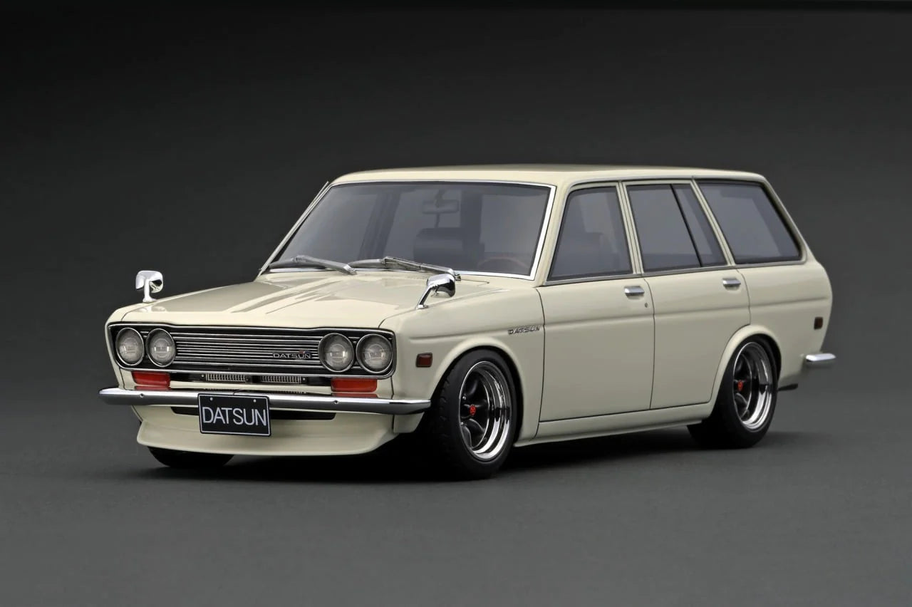 IGNITION MODEL 1/18 IG 2220 Datsun Bluebired (510) Wagon White