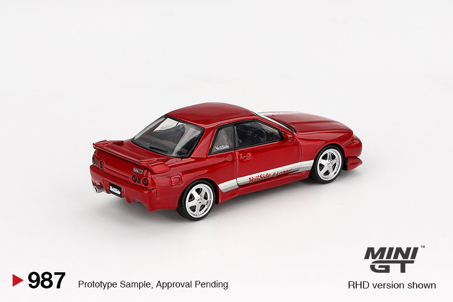 MINI GT #987 1/64 Nissan Skyline GT-R (R32) VeilSide Combat C-I Gem Red (RHD)