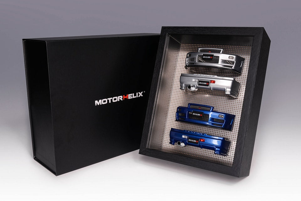 MOTORHELIX 2024 HEC 1/18 Bumper Display Frame S2K OR R34