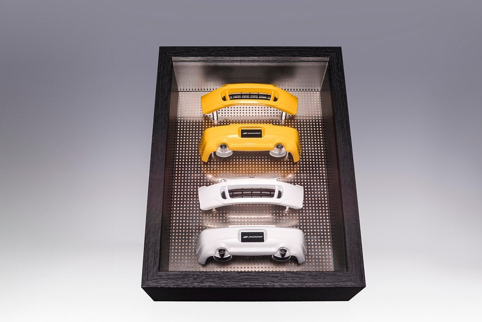 MOTORHELIX 2024 HEC 1/18 Bumper Display Frame S2K OR R34