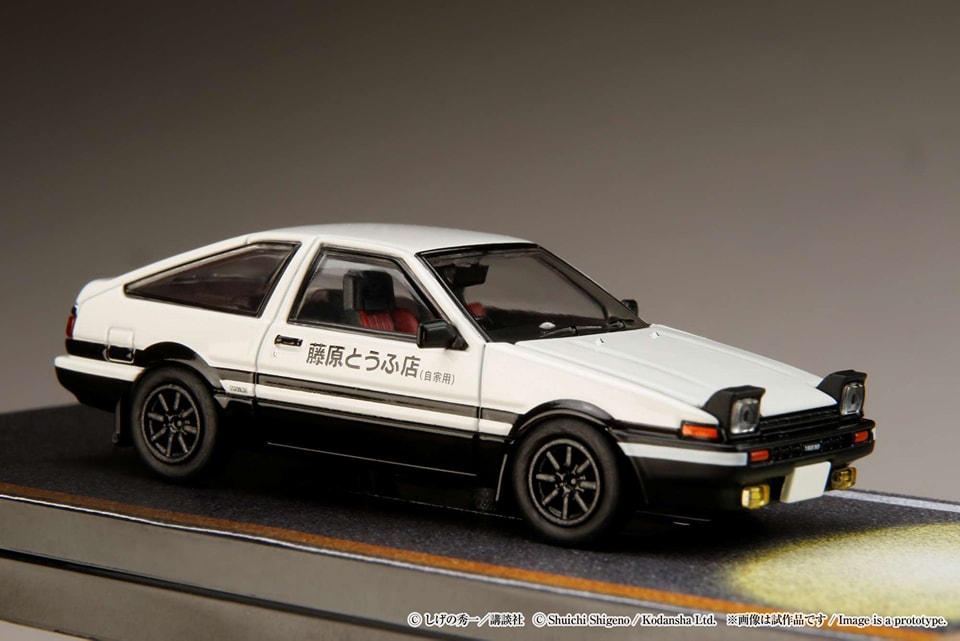 Hobby Japan 1/64 Initial D Toyota Sprinter Trueno GT Apex AE86 HJ641052DA - VS Keisuke Takahashi (White-Hood)