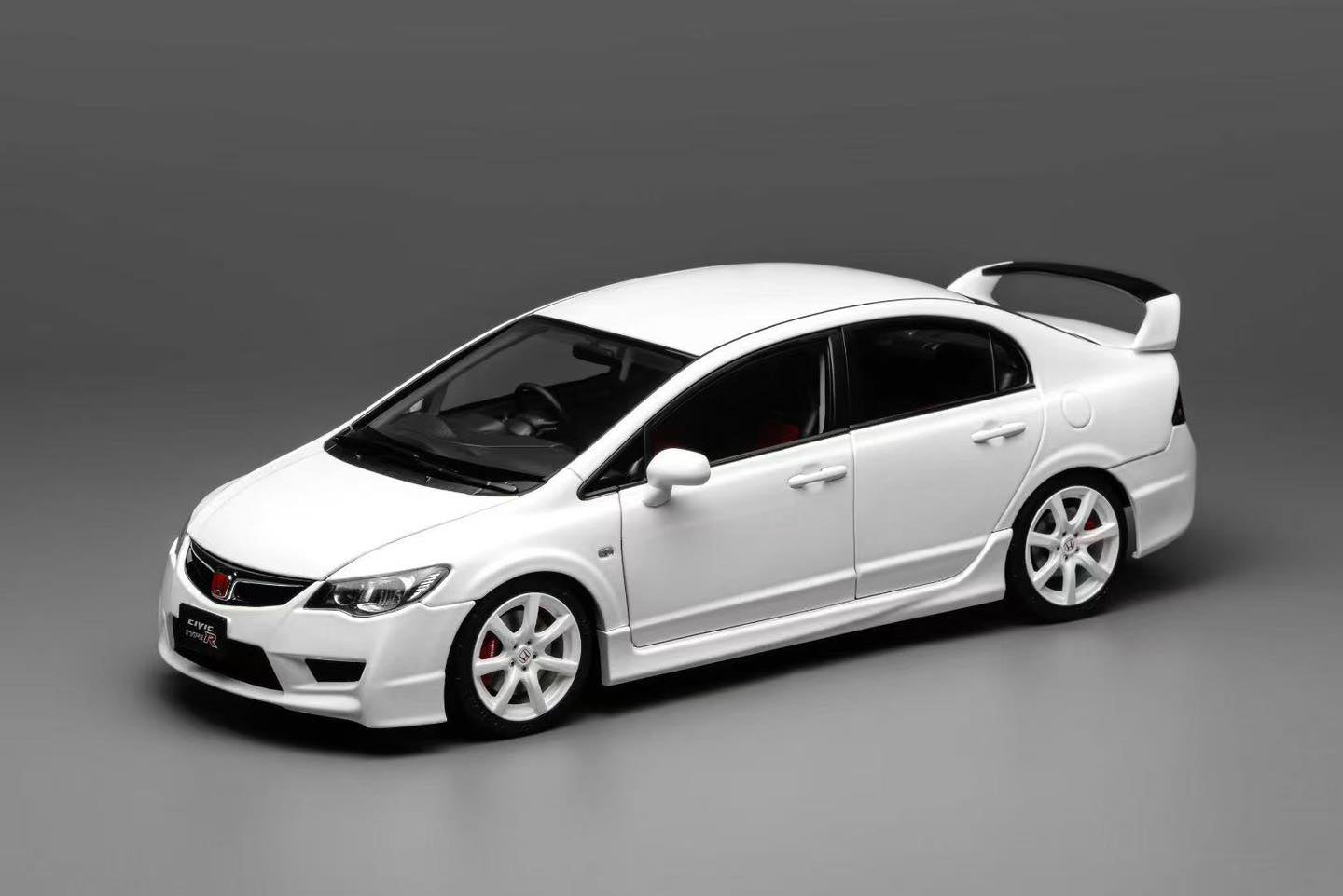 MOTORHELIX 1/18 Honda Civic Type R FD2 2007 Facelift M85404 Premium White Pearl