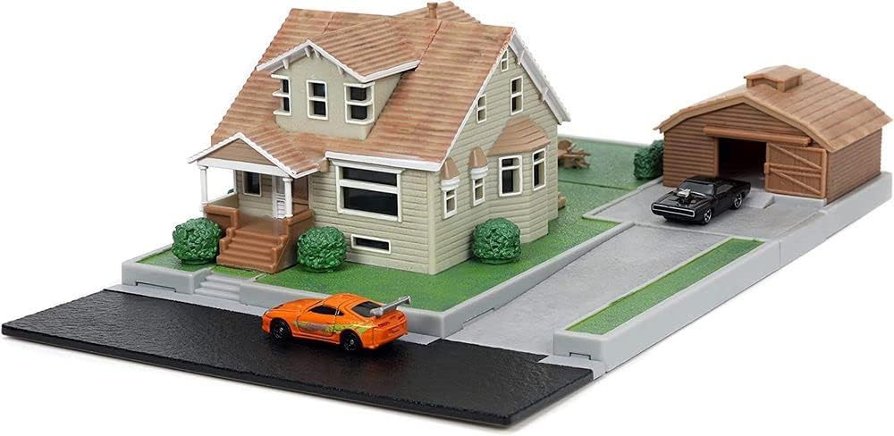 Jada Toys Fast & Furious Nano Hollywood Rides Dom Toretto's House Display Diorama with Two 1.65'' Die-cast Cars