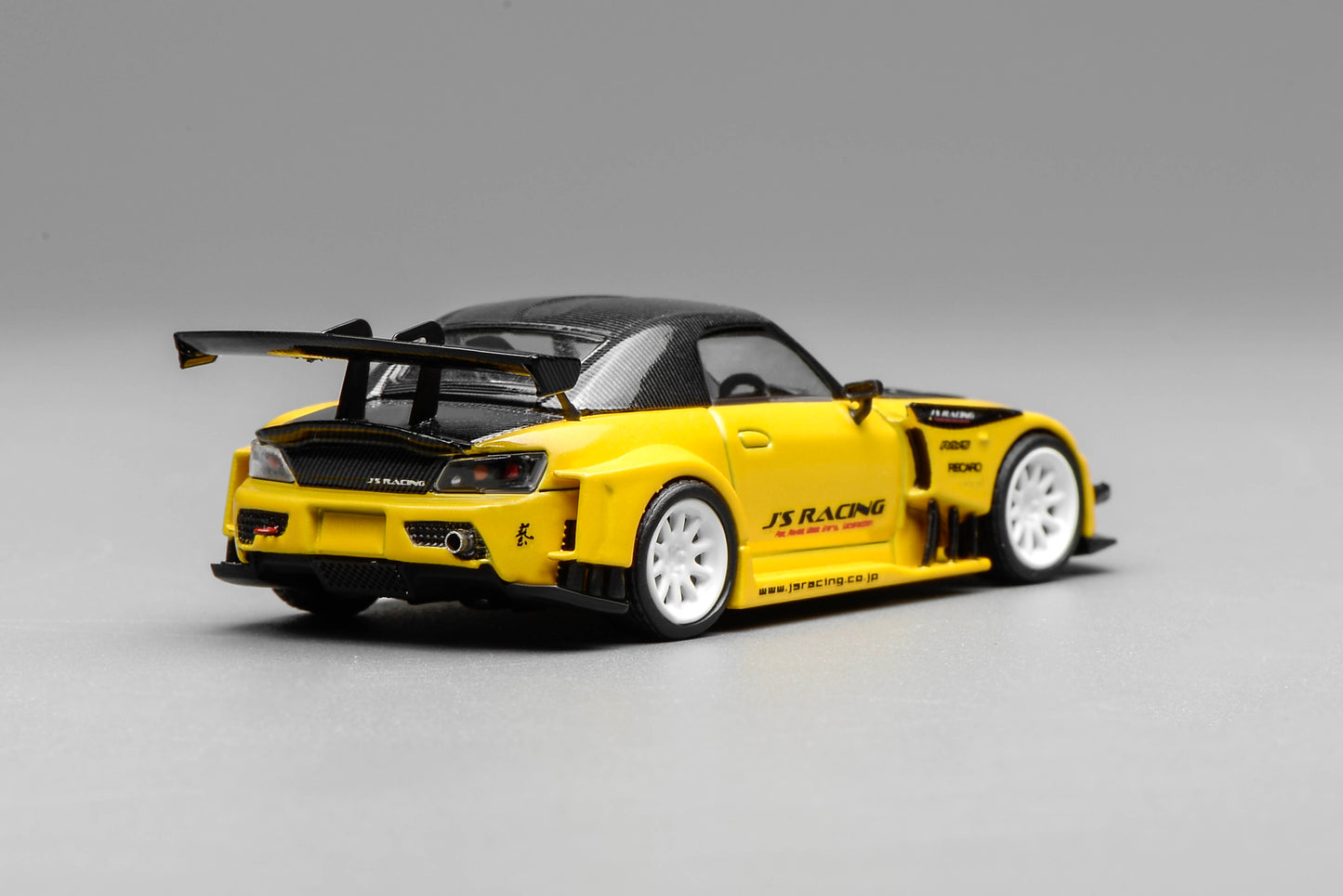 * PRE ORDER * MOTORHELIX 1/64 HONDA S2000 J’S RACING New Indy Yellow Pearl M65146