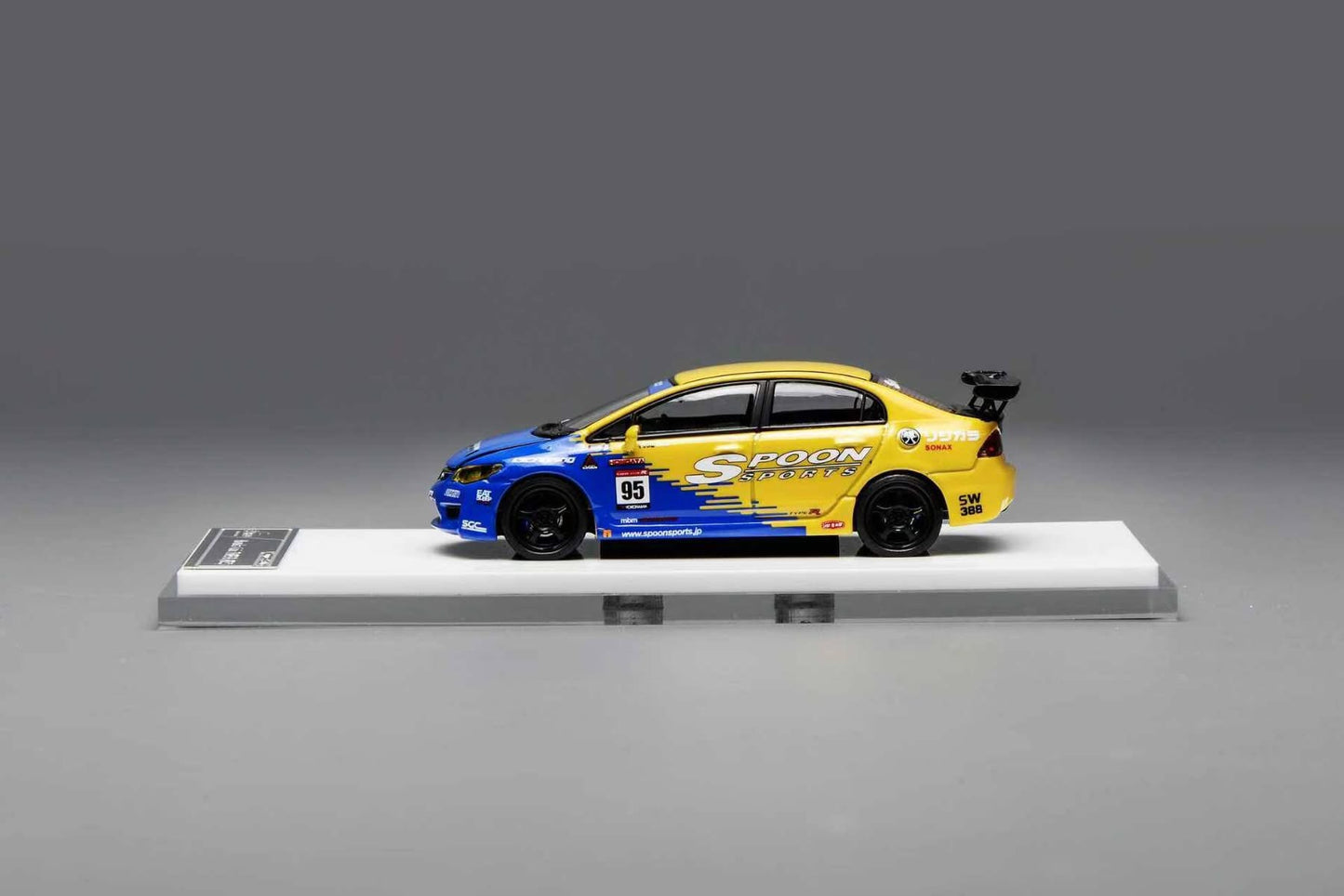 Motorhelix 1/64 Honda Civic Type R FD2 Spoon Sports | The Diecast Expo 2025