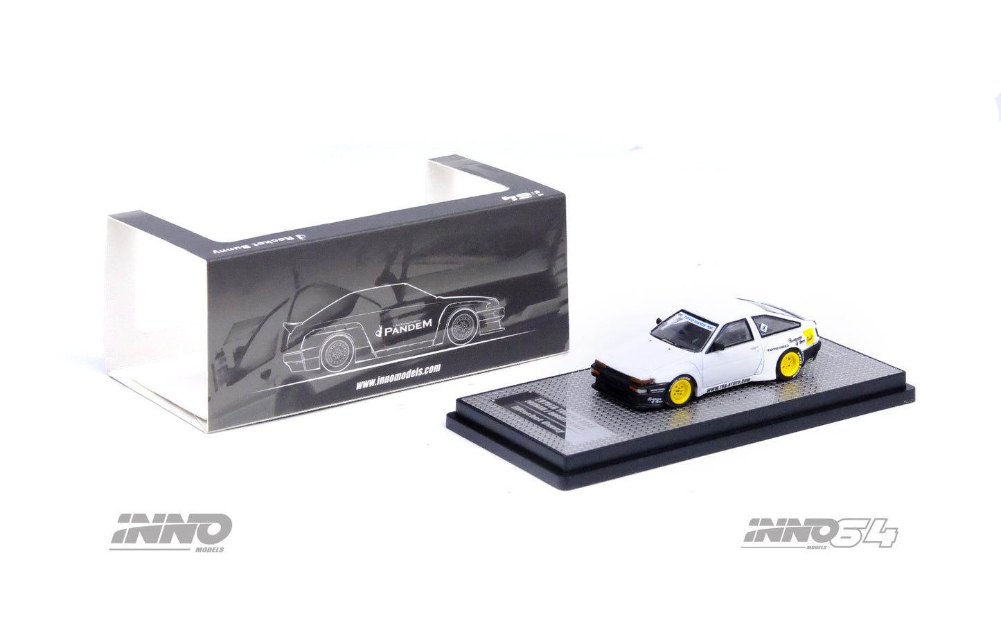 INNO 64 1/64 TOYOTA COROLLA TRUENO AE86 "PANDEM / ROCKET BUNNY" White