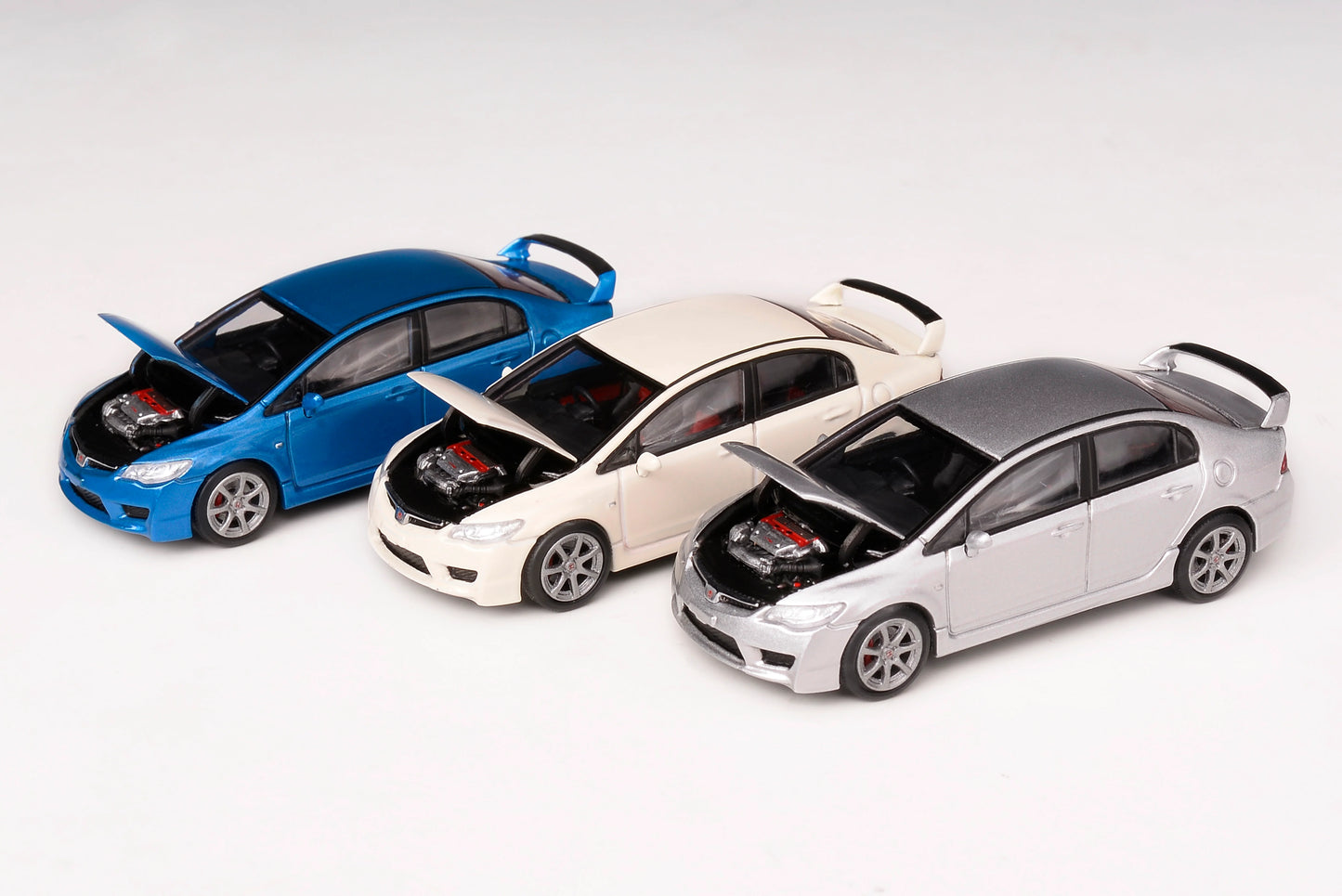 MOTORHELIX 1/64 Senior Series Honda Civic Type R (FD2)