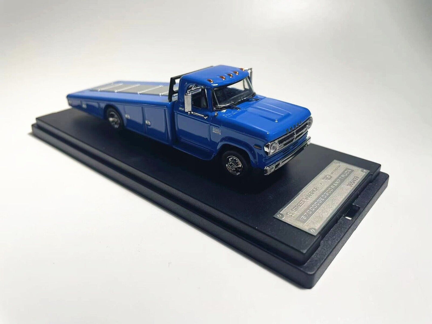 Ghost Player X Street Weapon 1/64 1970 Dodge D-300 Ramp Truck BLUE