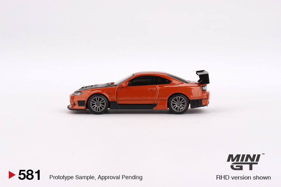 MINI GT #581 1/64 Nissan Silvia S15 D-MAX Metallic Orange ( RHD )