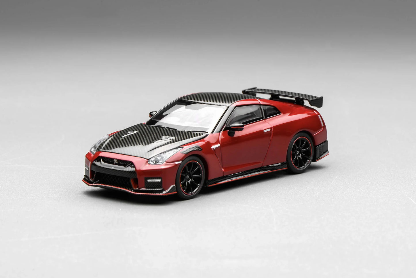MOTORHELIX 1/64 Nissan GT-R NISMO (R35) Special Edition 2022 Vibrant Red M63522