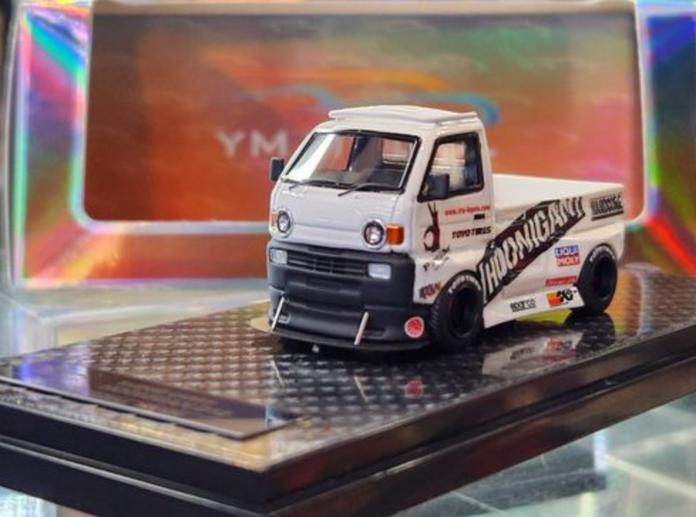 Diecast suzuki clearance carry