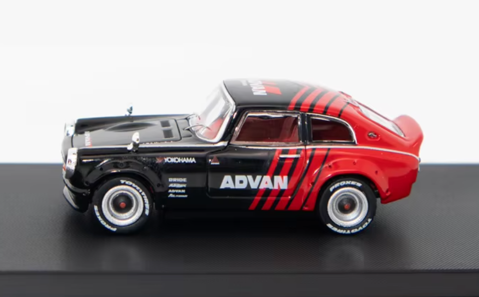 Mortal 1/64 Honda S800 Advan