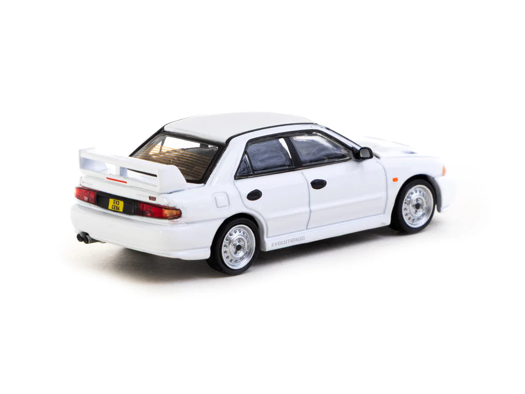 Tarmac Works 1/64 Mitsubishi Lancer RS Evolution III White - Lamley Special Edition - GLOBAL64