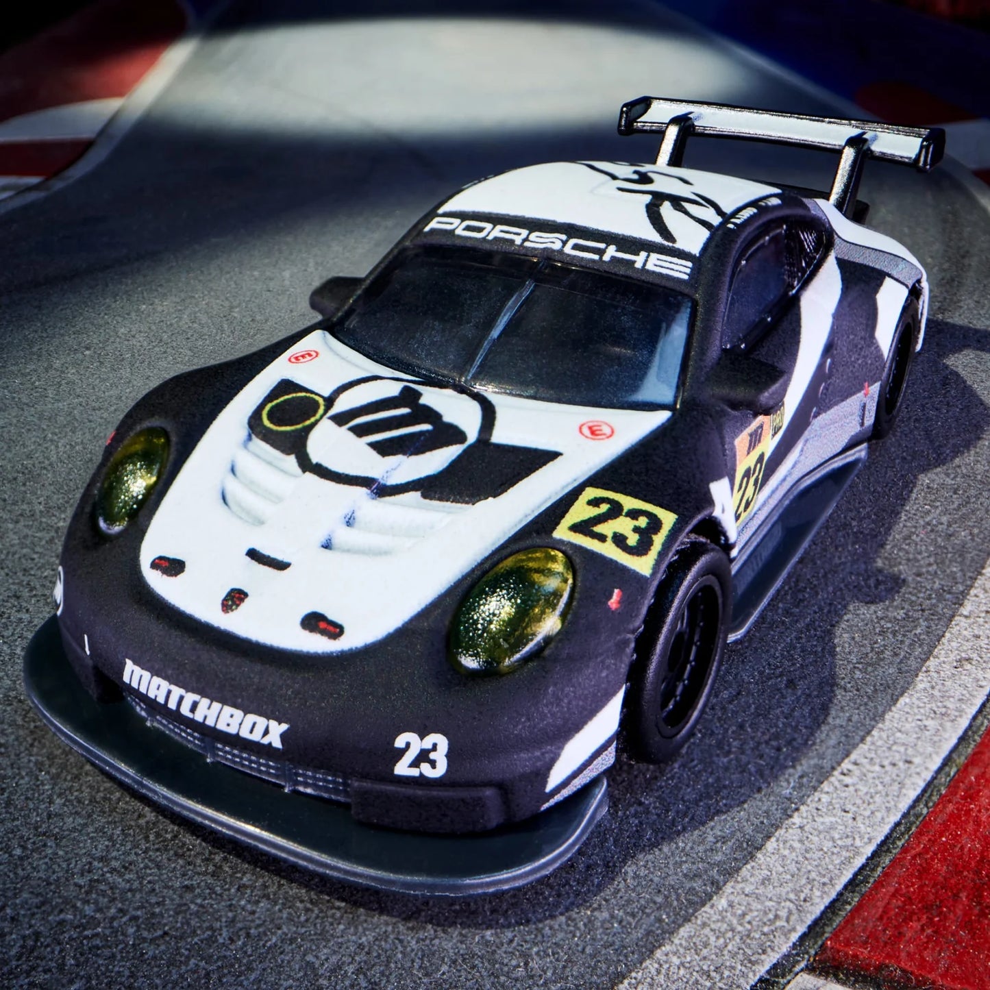MATCHBOX COLLECTOR PORSCHE 911 RSR LIMITED