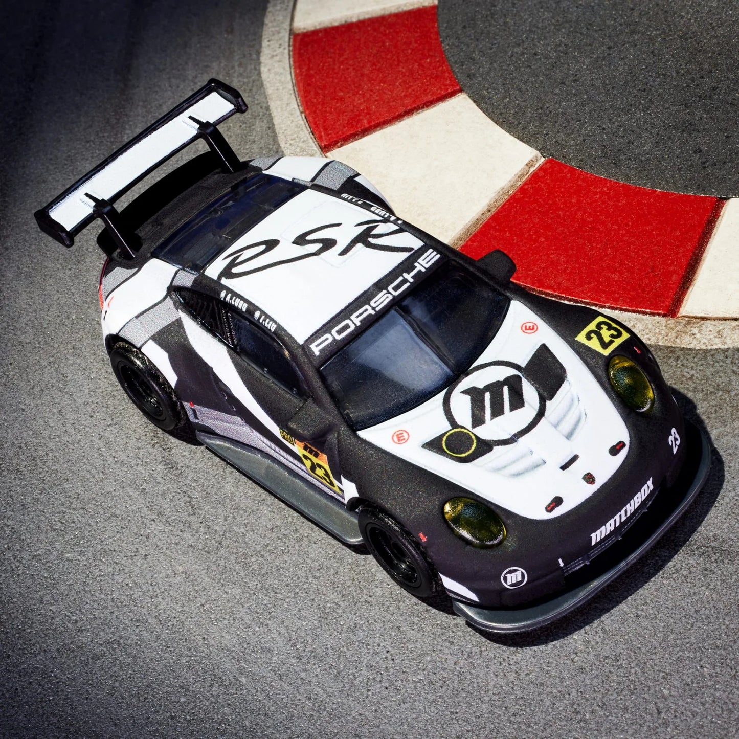MATCHBOX COLLECTOR PORSCHE 911 RSR LIMITED