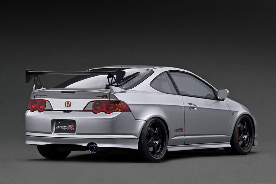 IGNITION MODEL 1/18 IG3325 1/18 Honda INTEGRA (DC5) TYPE R Silver