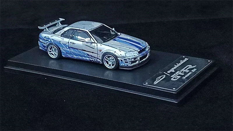 Model Collect 1/64 SKYLINE R34 V-SPEC FNF COMIC LIVERY