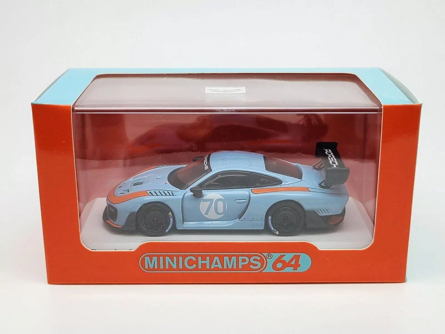 MINICHAMPS 1/64 2018 PORSCHE 935/19 3.8L Twin Turbo Flat6 Laguna Seca Gulf #70