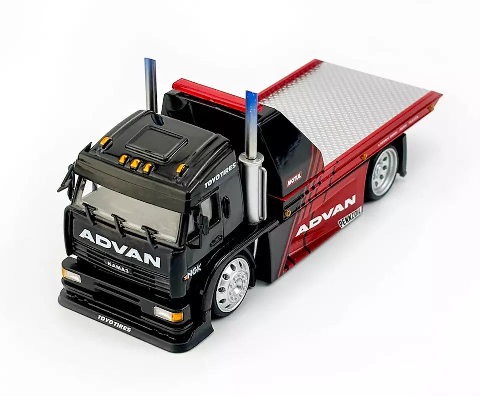 Street Weapon 1/64 KamaZ Advan Sports Flatbed Tow Truck Model
