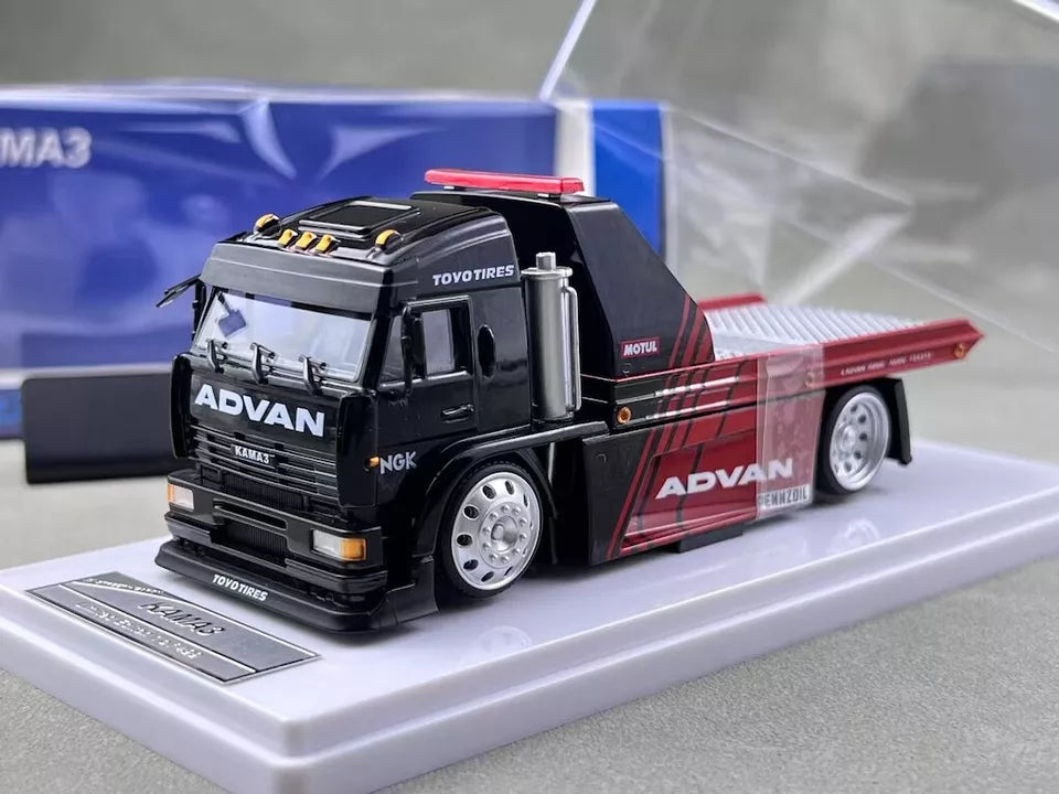 Street Weapon 1/64 KamaZ Advan Sports Flatbed Tow Truck Model