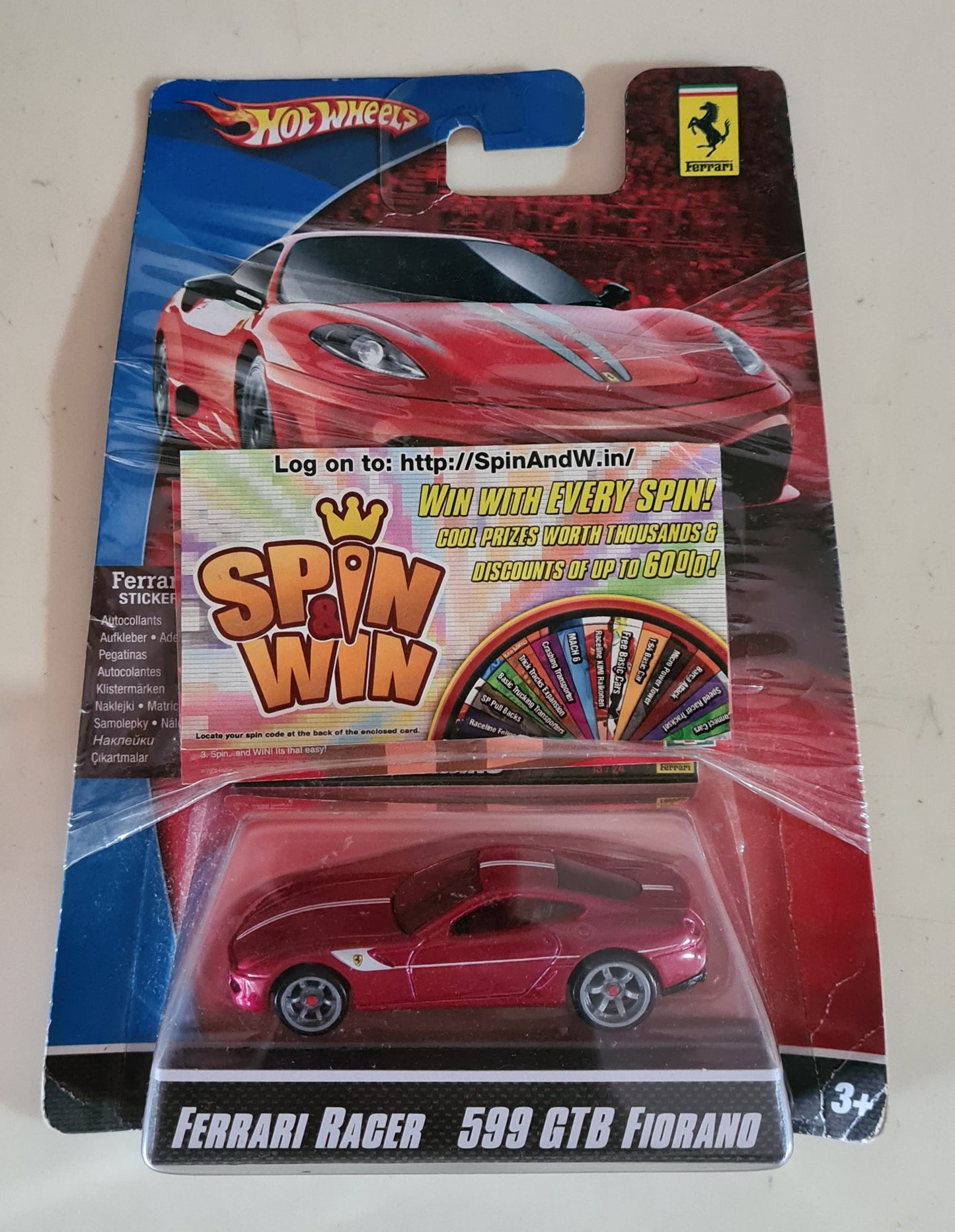 Hot Wheels Ferrari Racer 599 GTB Fiorano 1/64