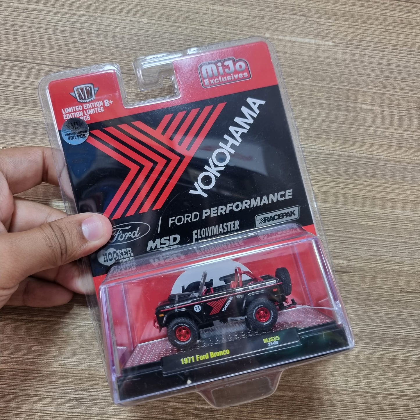 M2 Machines 1971 Ford Bronco Lifted 4x4 Yokohama 31500-MJS35 1:64 * CHASE CAR *