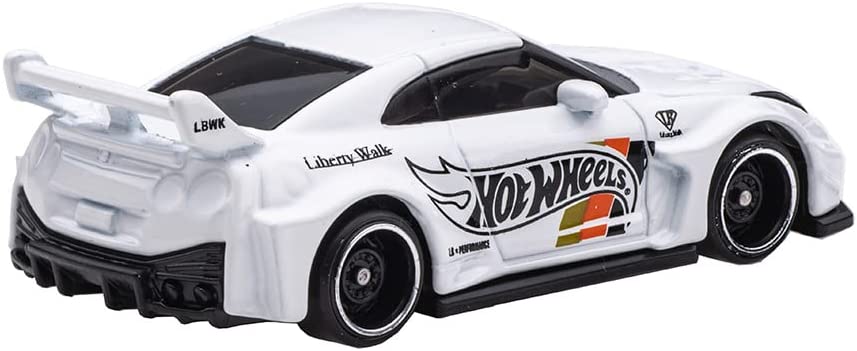 Hot Wheels HHF64 LB-Silhouette Works GT Nissan 35GT-RR Ver. 2 Basic Car