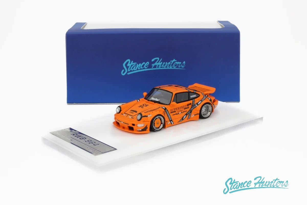 Stance Hunters - Porsche 964 RWB - High Rev Series