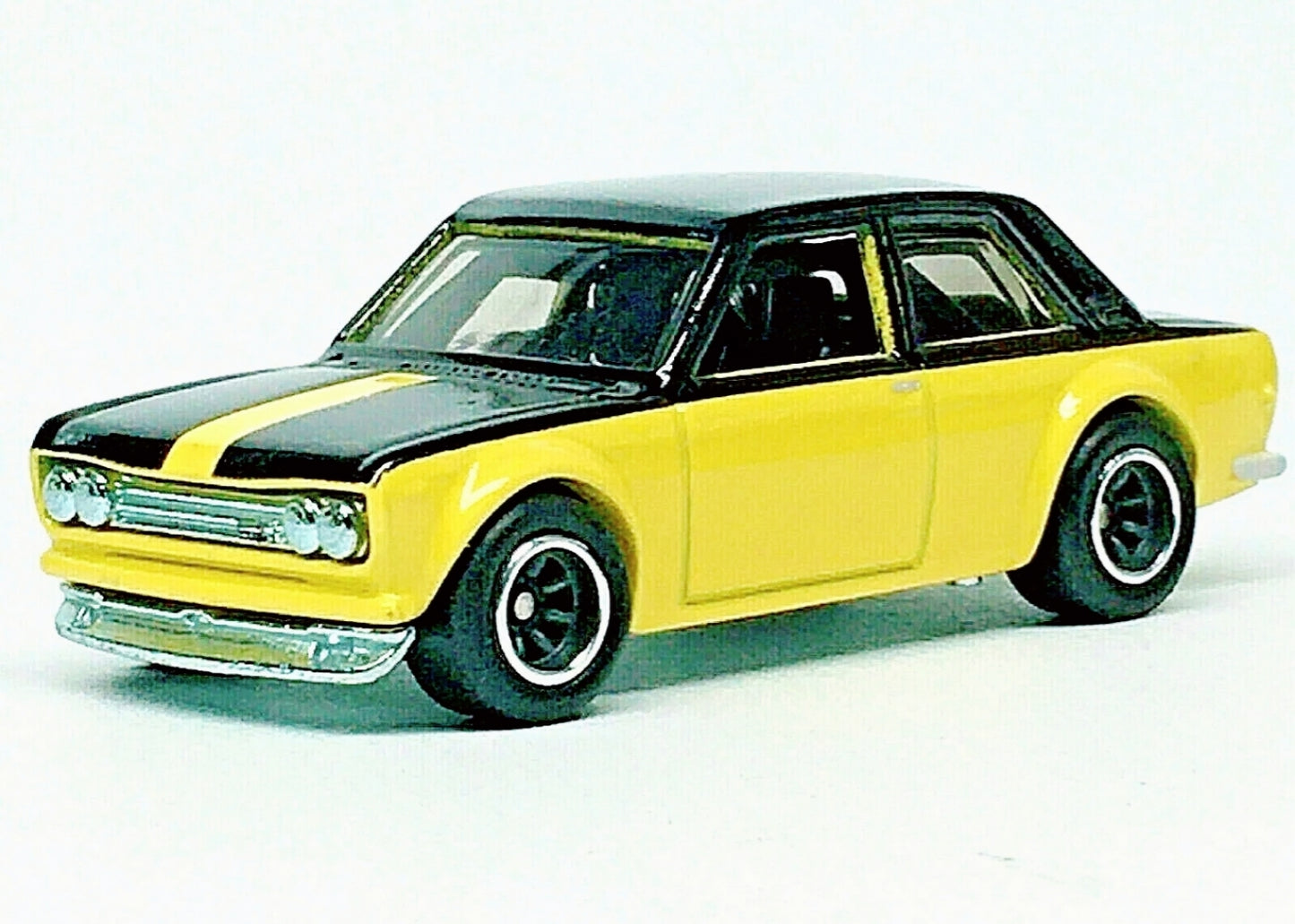 HOT WHEELS '71 DATSUN BLUEBIRD 510 EXCLUSIVE