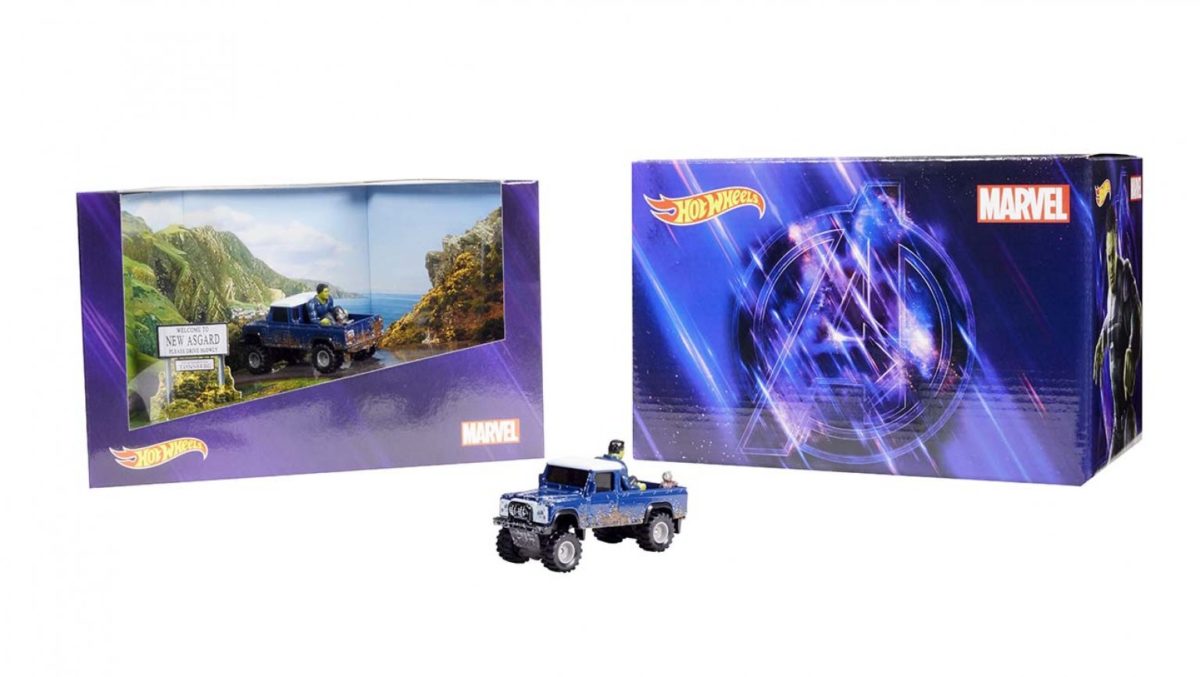 SDCC 2020 Mattel Hot Wheels Marvel Land Rover Defender 110 Truck Rocket & Hulk
