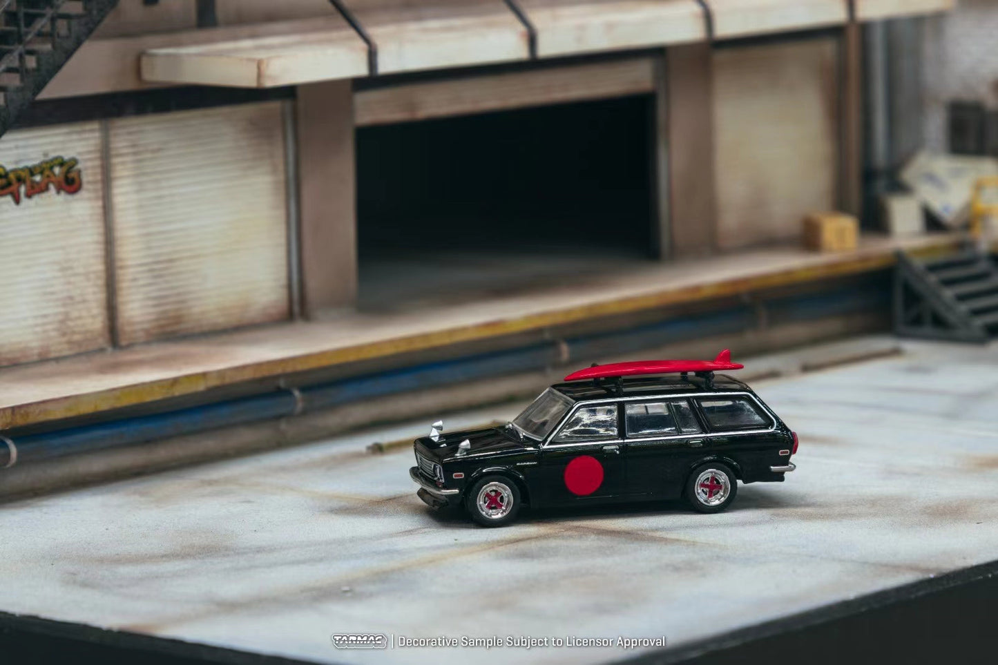 TARMAC WORKS 1/64 MIJO EXCLUSIVE DATSUN BLUEBIRD 510 WAGON WITH SURFBOARD Special Limited Edition