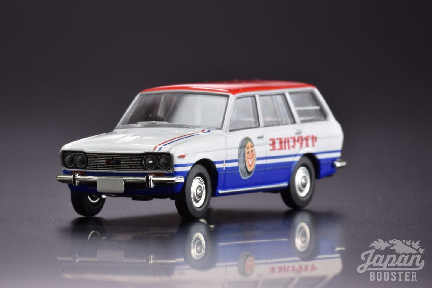 TOMICA LIMITED VINTAGE LV-81d 1/64 DATSUN BLUEBIRD VAN 1968 (Yokohama Tire)