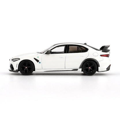 BBR Models 1/64 Alfa Romeo Giulia GTAm White - BBRDIE6426