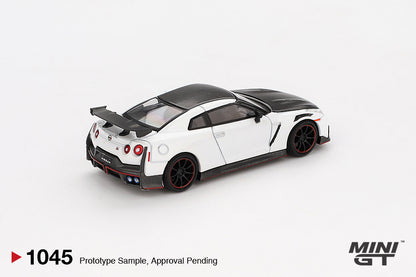 MINI GT #1045 1/64 Nissan GT-R Nismo 2024 Brilliant White Pearl  (RHD)