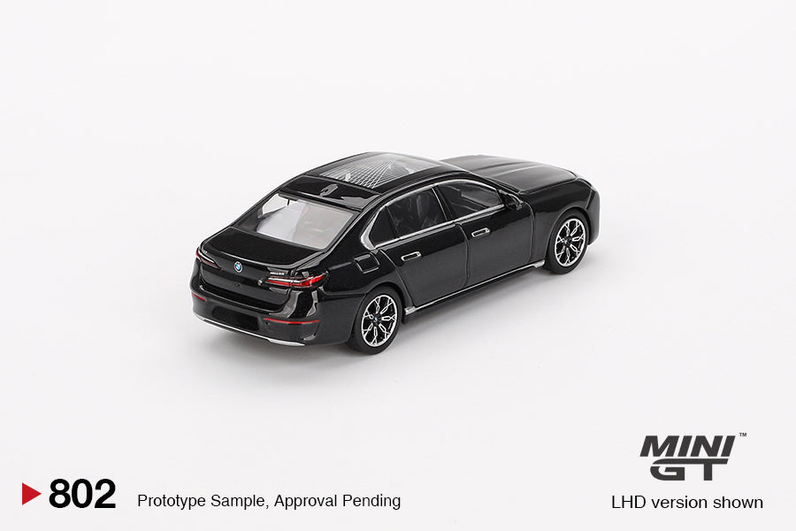 MINI GT #802 1/64 BMW i7 xDrive60 Black Sapphire (RHD)