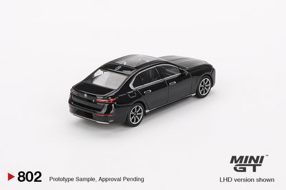 MINI GT #802 1/64 BMW i7 xDrive60 Black Sapphire (RHD)
