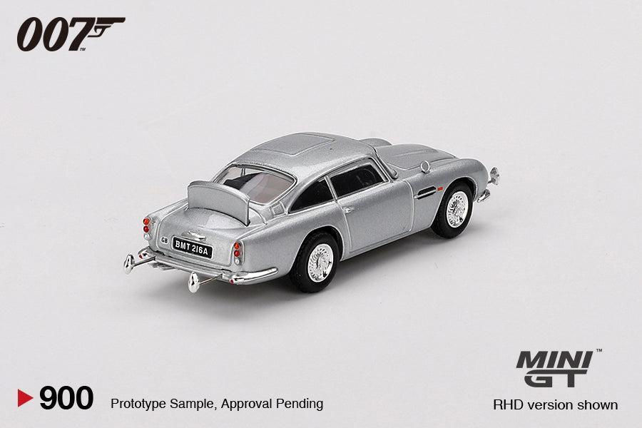 MINI GT #900 1/64 Aston Martin DB5 “Goldfinger” ** FRENCH CARD **