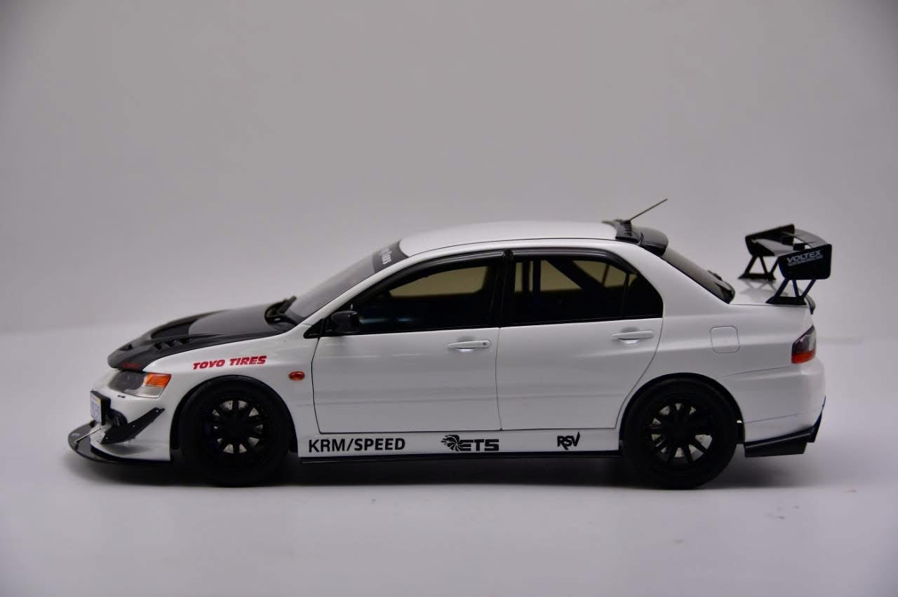 SUPER A 1/18 Mitsubishi Lancer Evolution 9 MR FQ-360 White