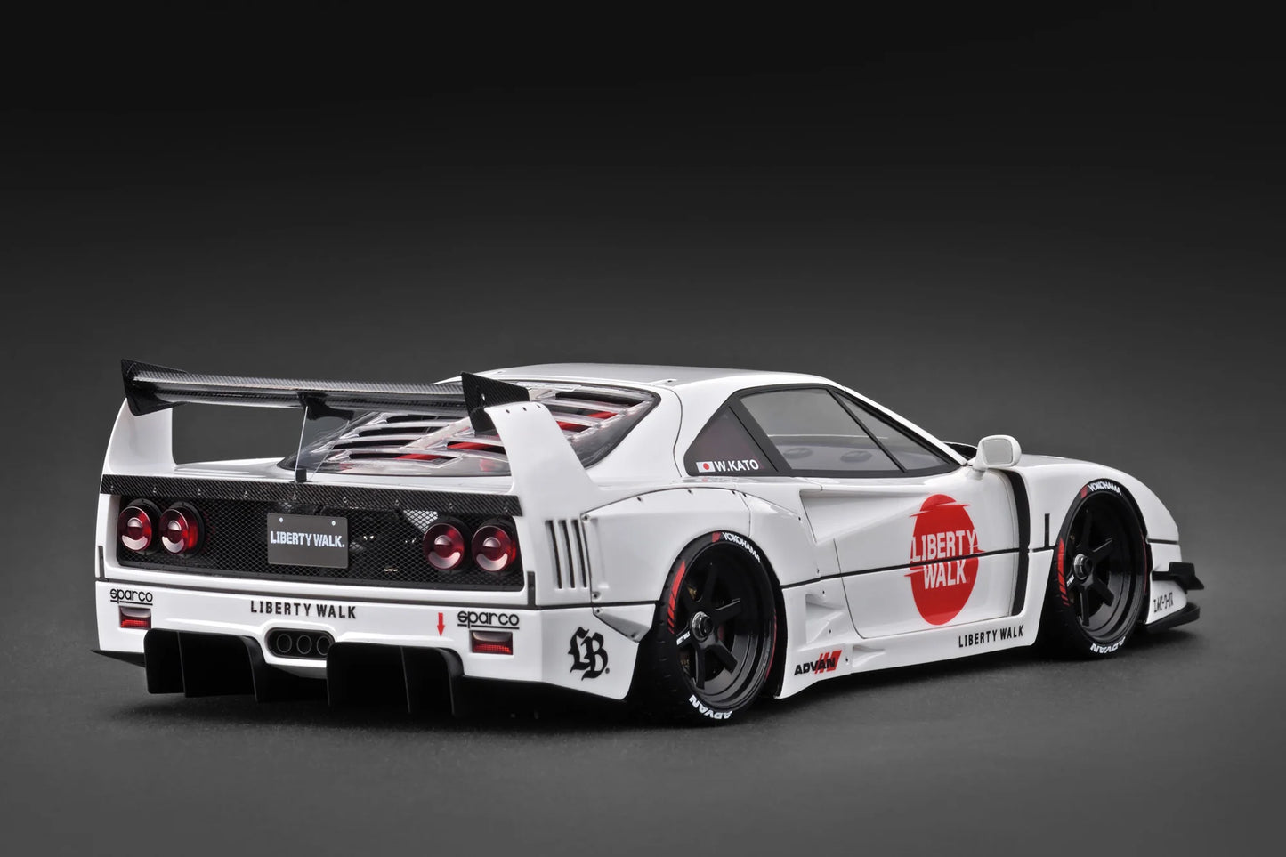 IGNITION MODEL 1/18 IG3752 LB-WORKS 40 White