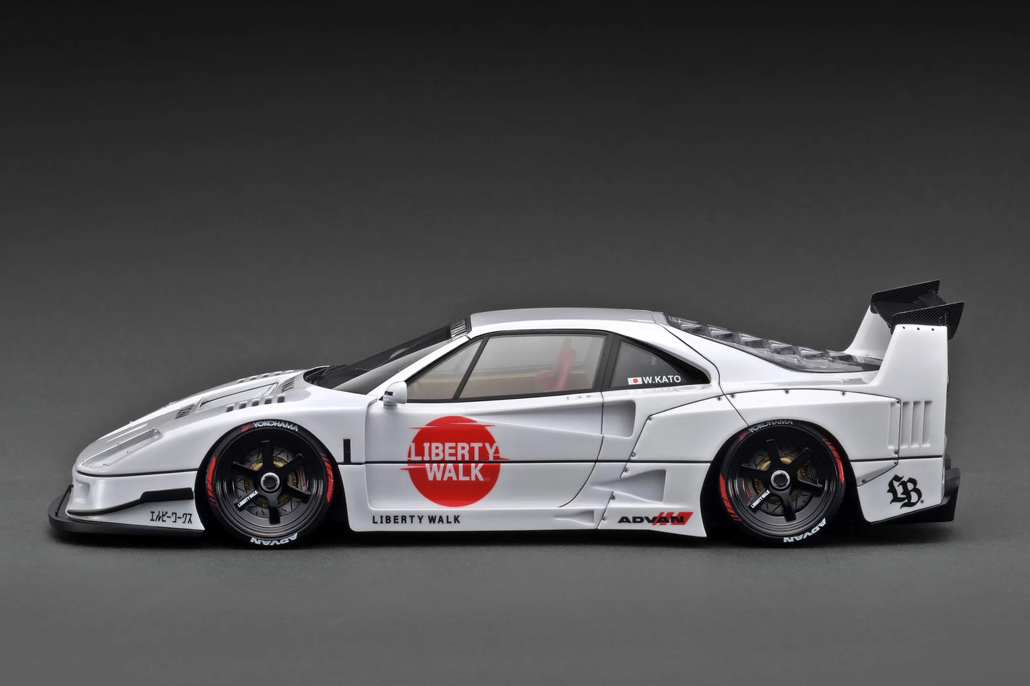 IGNITION MODEL 1/18 IG3752 LB-WORKS 40 White
