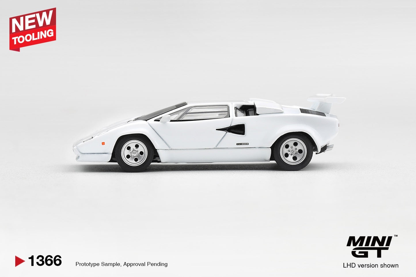 * PRE ORDER * MINI GT #1366 1/64  Lamborghini Countach LP500S White (LHD)