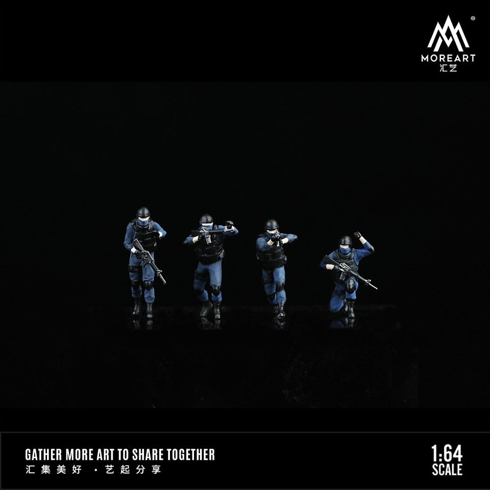 MoreArt 1/64 ARMED POLICE DOLL SET B