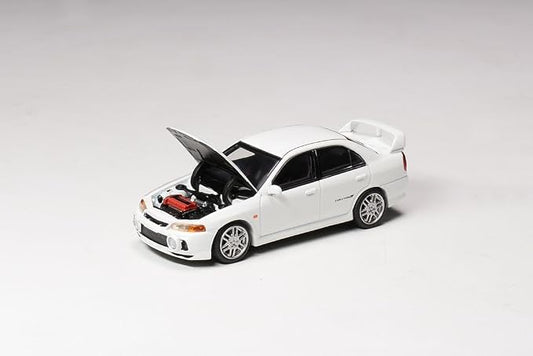 MOTORHELIX 1/64 MITSUBISHI LANCER EVOLUTION IV SCOTIA WHITE - M64003