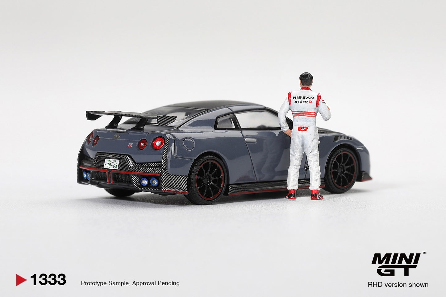* PRE ORDER * MINI GT #1333 1/64 Nissan GT-R Nismo 2024 Tsukuba Production Car Lap Record W / Matsuda Figure Tsugio Matsuda Collection (RHD)