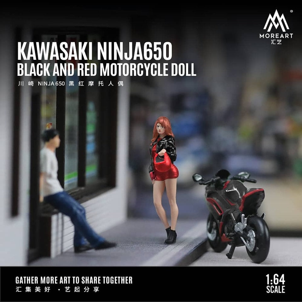 MoreArt 1/64 KAWASAKI NINJA650 BLACK AND RED MOTORCYCLE DOLL