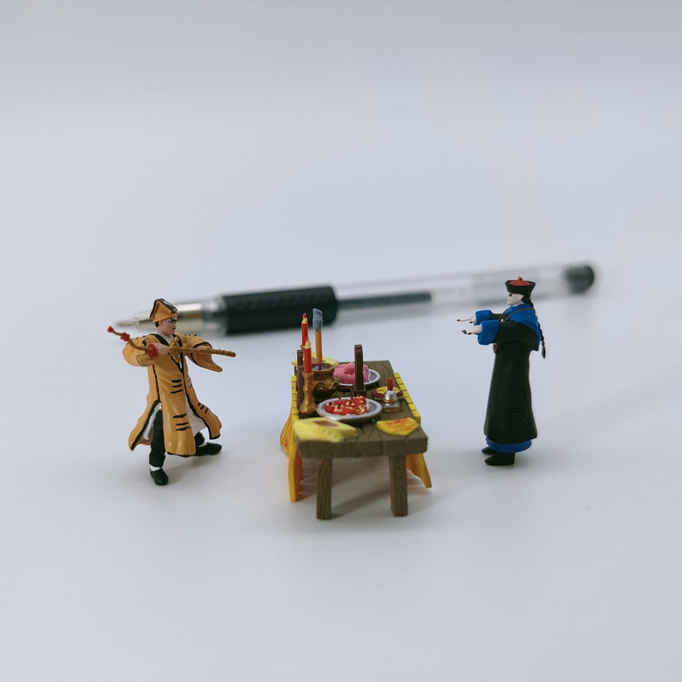 Lucky Studio 1/64 Figures : Zombie, Taoist priest & altar