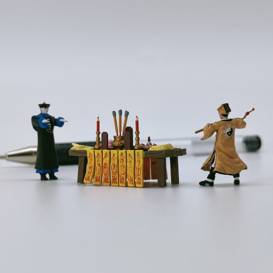 Lucky Studio 1/64 Figures : Zombie, Taoist priest & altar